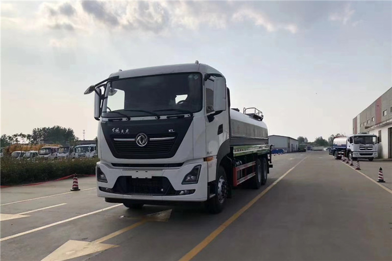 東風天龍后八輪20噸噴霧車，國六綠化噴灑車
