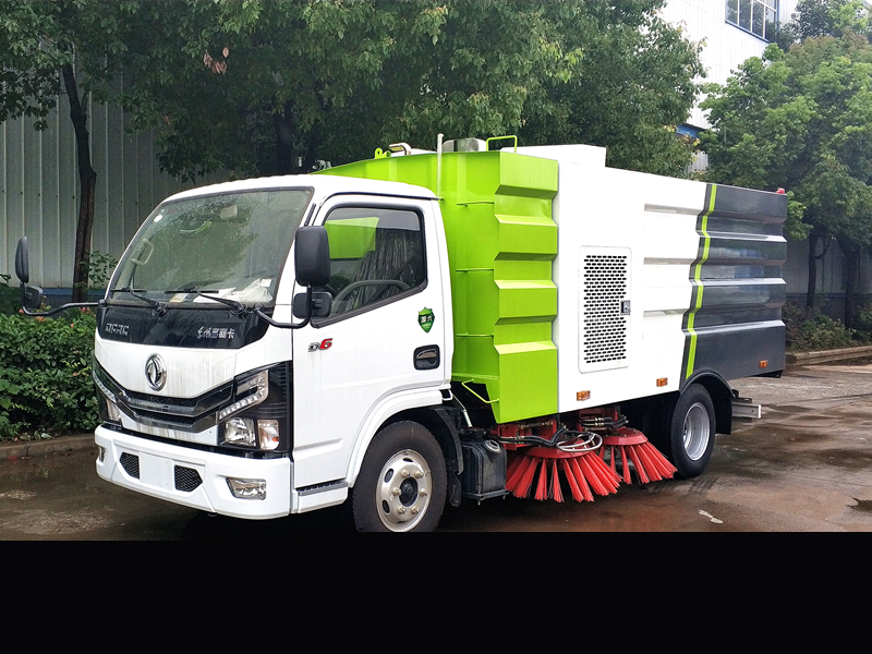 東風(fēng)小多利卡掃路車國VI