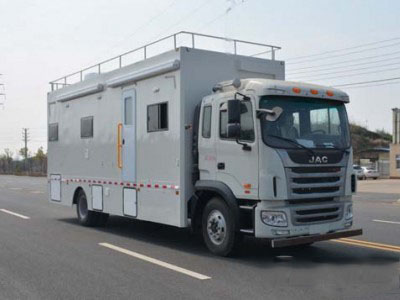 廂長(zhǎng)7.4米江淮格爾發(fā) 餐車(chē)